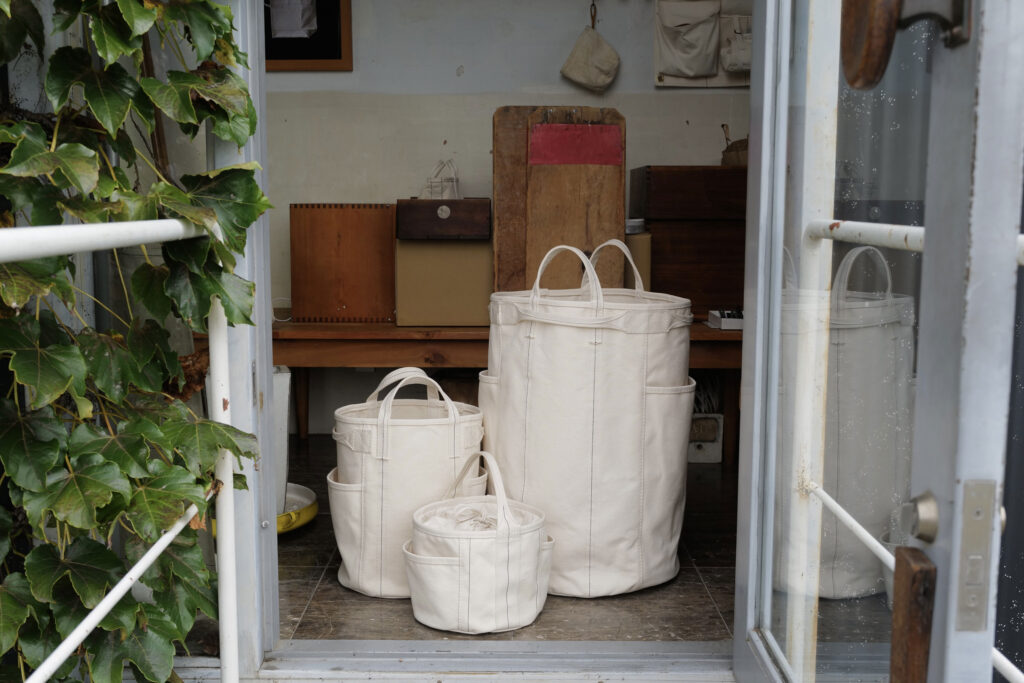 COTTAGE TOTE